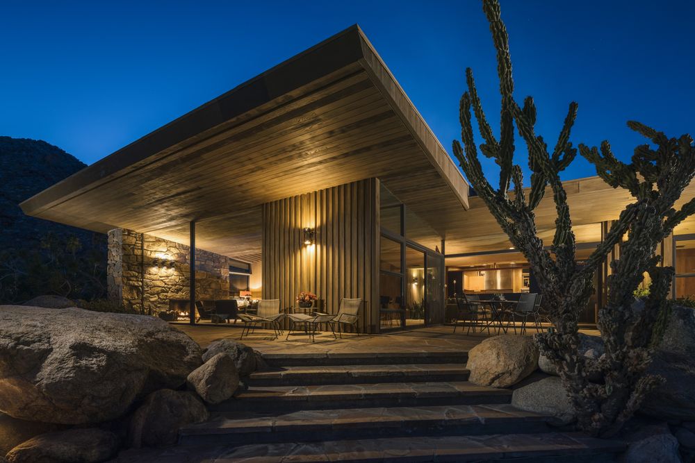 the-stunning-mid-century-modern-edris-house-in-palm-springs-is-on-the