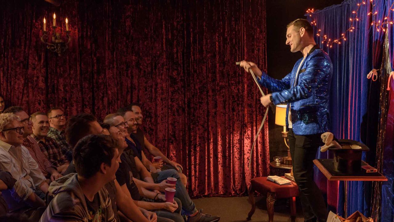 5 Chicago Magic Shows You Have to See to Believe Journal Hotels